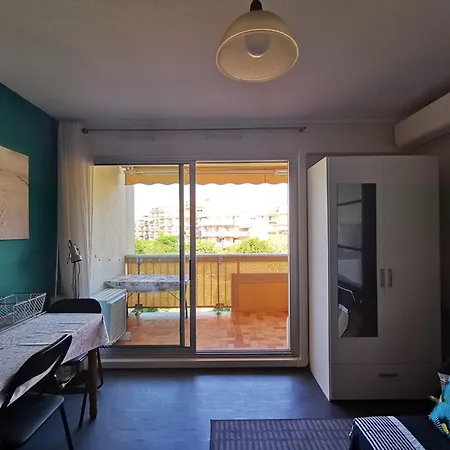 Calme Proche Avec Climatisation, - Fr-1-803-54 Le Lavandou